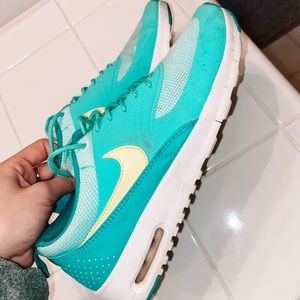Nike Air Thea